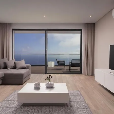 Camacho Xv - Open Sea View Holiday home Arco da Calheta (Madeira)